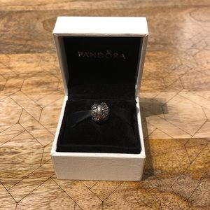 Pandora Charm - Wine and Vine (Retired)